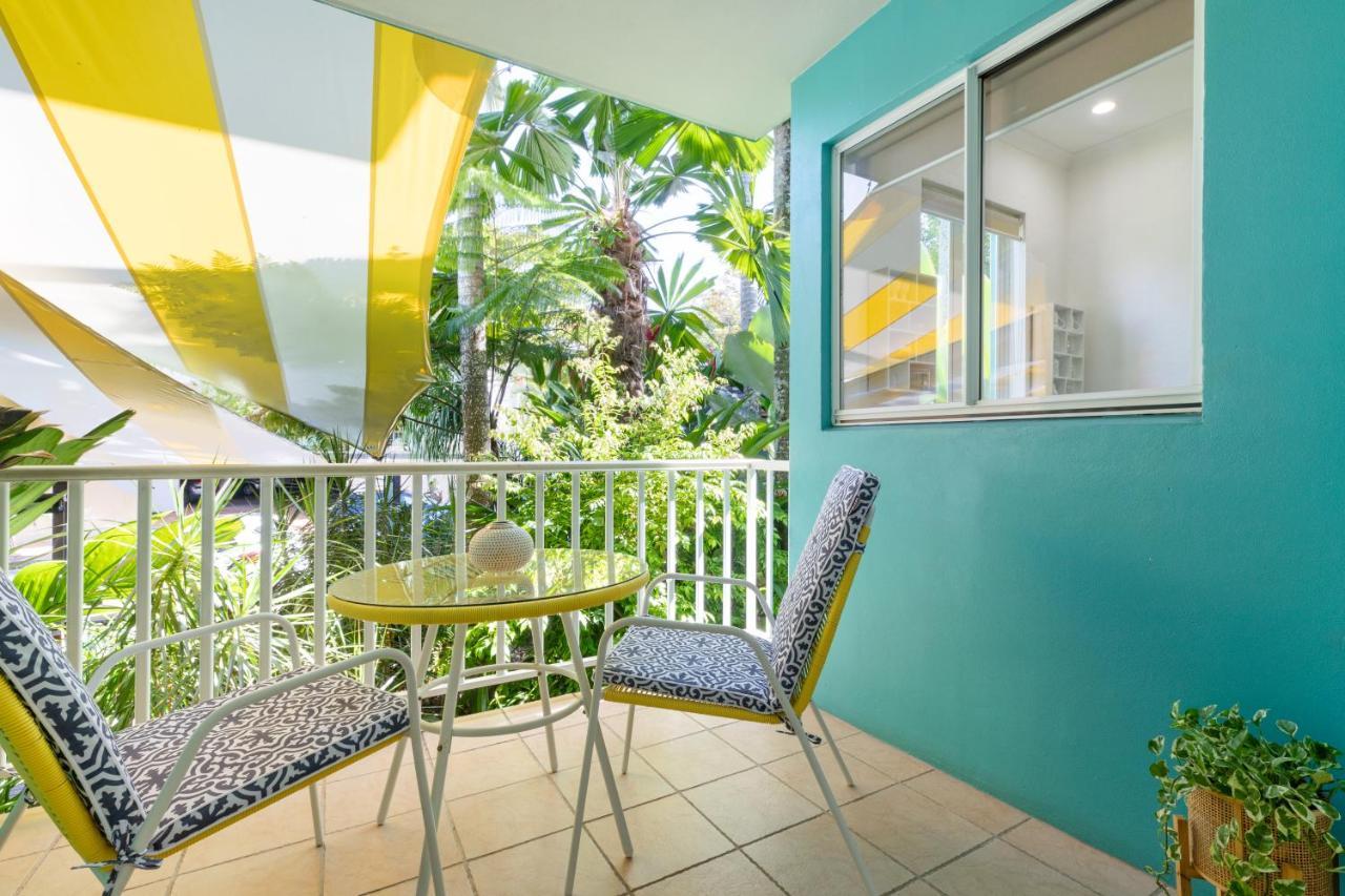 Oasis Luxe On Macrossan Street - Stylish Residence Port Douglas Bagian luar foto
