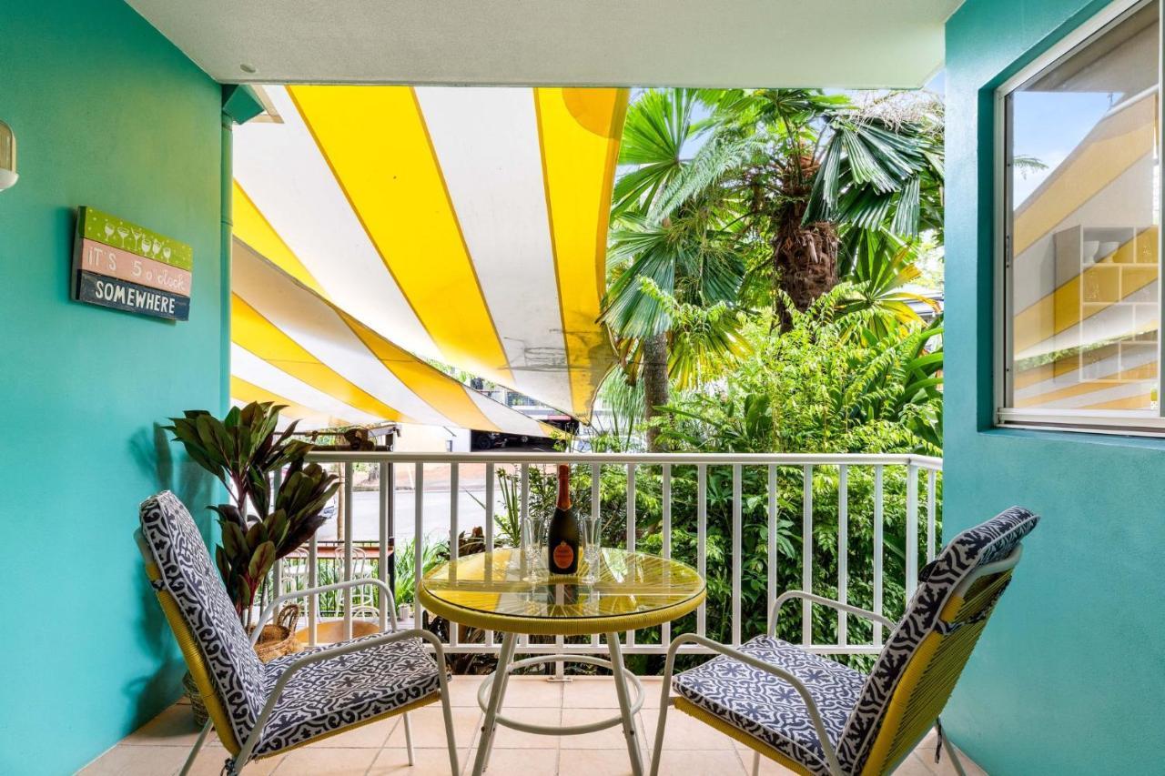 Oasis Luxe On Macrossan Street - Stylish Residence Port Douglas Bagian luar foto